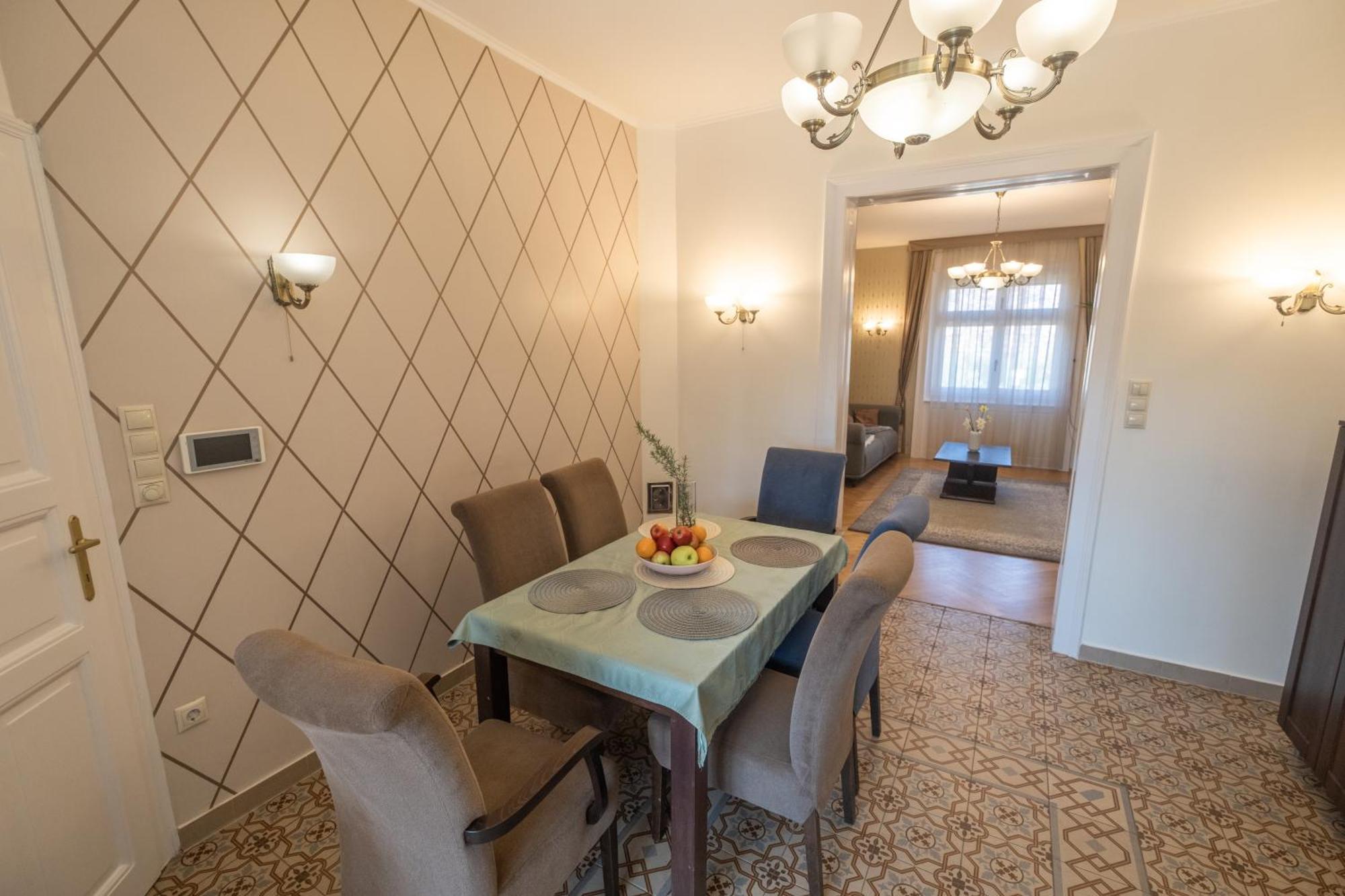 בודפשט Giovanni'S Airport House מראה חיצוני תמונה