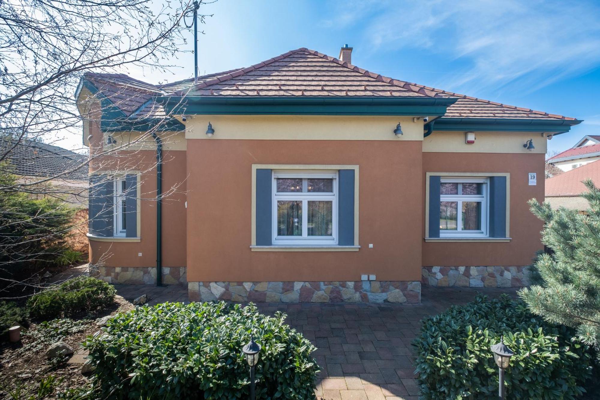 בודפשט Giovanni'S Airport House מראה חיצוני תמונה